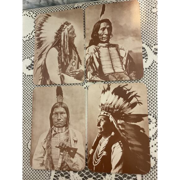 4 Old West Collectors Post Cards Sitting Bull, Red Cloud, Low Dog, Chief Joesph - Picture 1 of 8